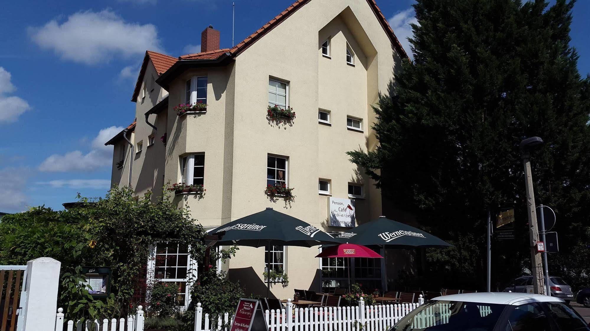 Halle  Pension & Cafe Am Kraehenberg מראה חיצוני תמונה